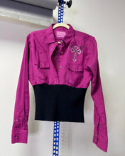 Load image into Gallery viewer, LAVENDER BUTTON DOWN
